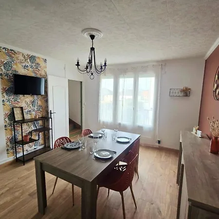 Holiday home Maison Proche Des 24h Du Mans Bonnetable